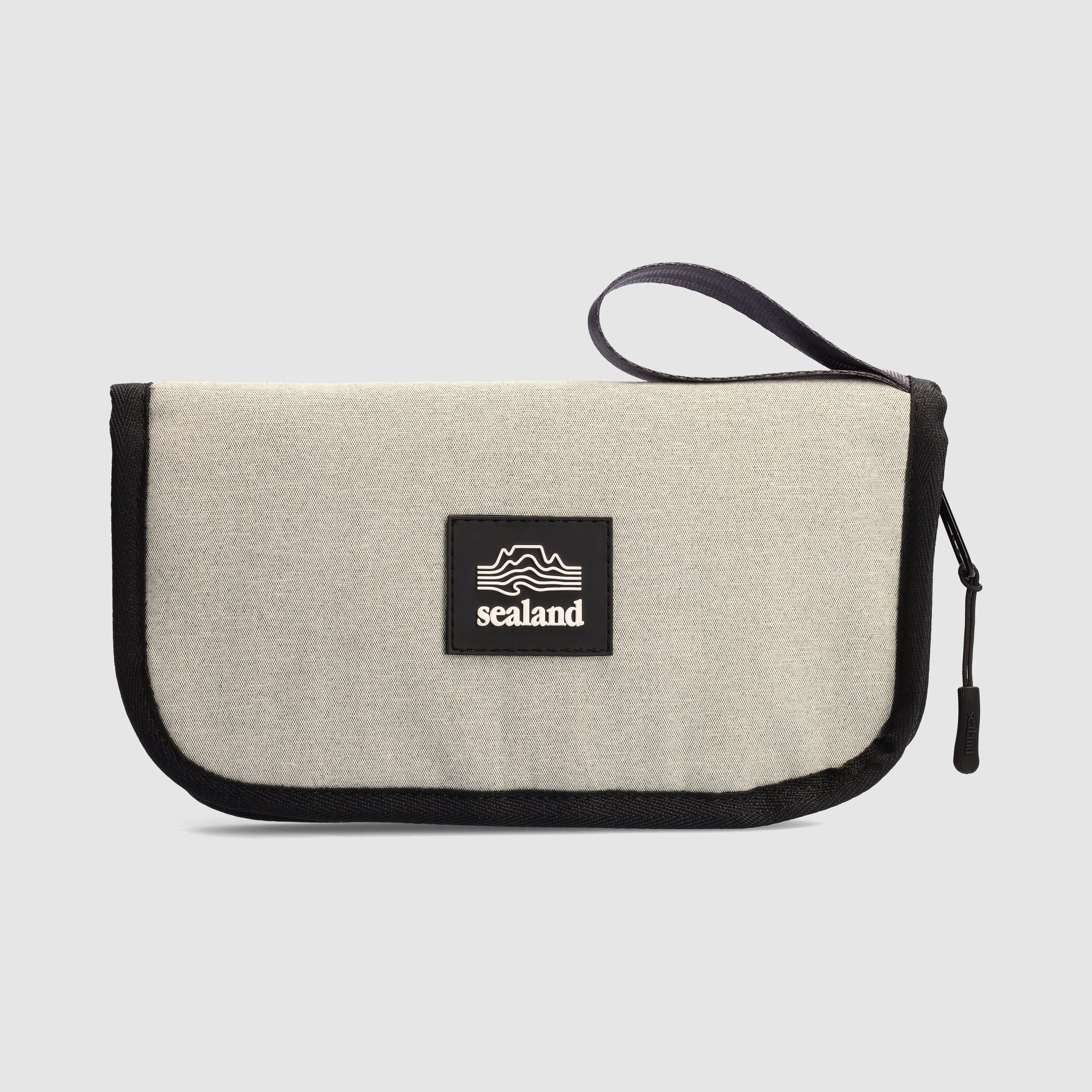 Recycled Voyager Travel Wallet