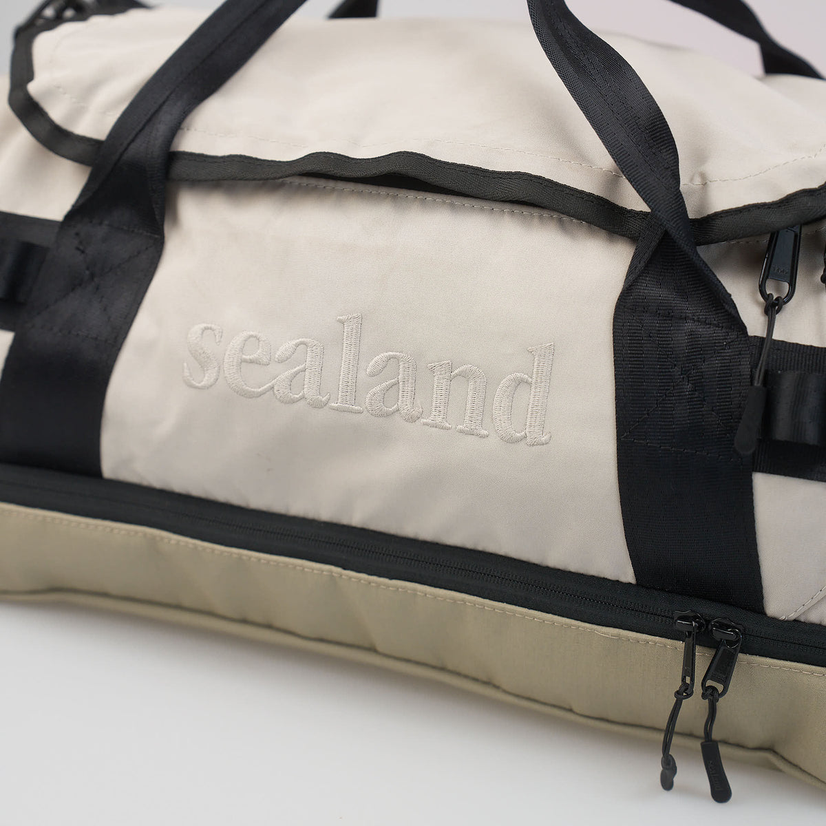 Nomad Duffel - MajiTex