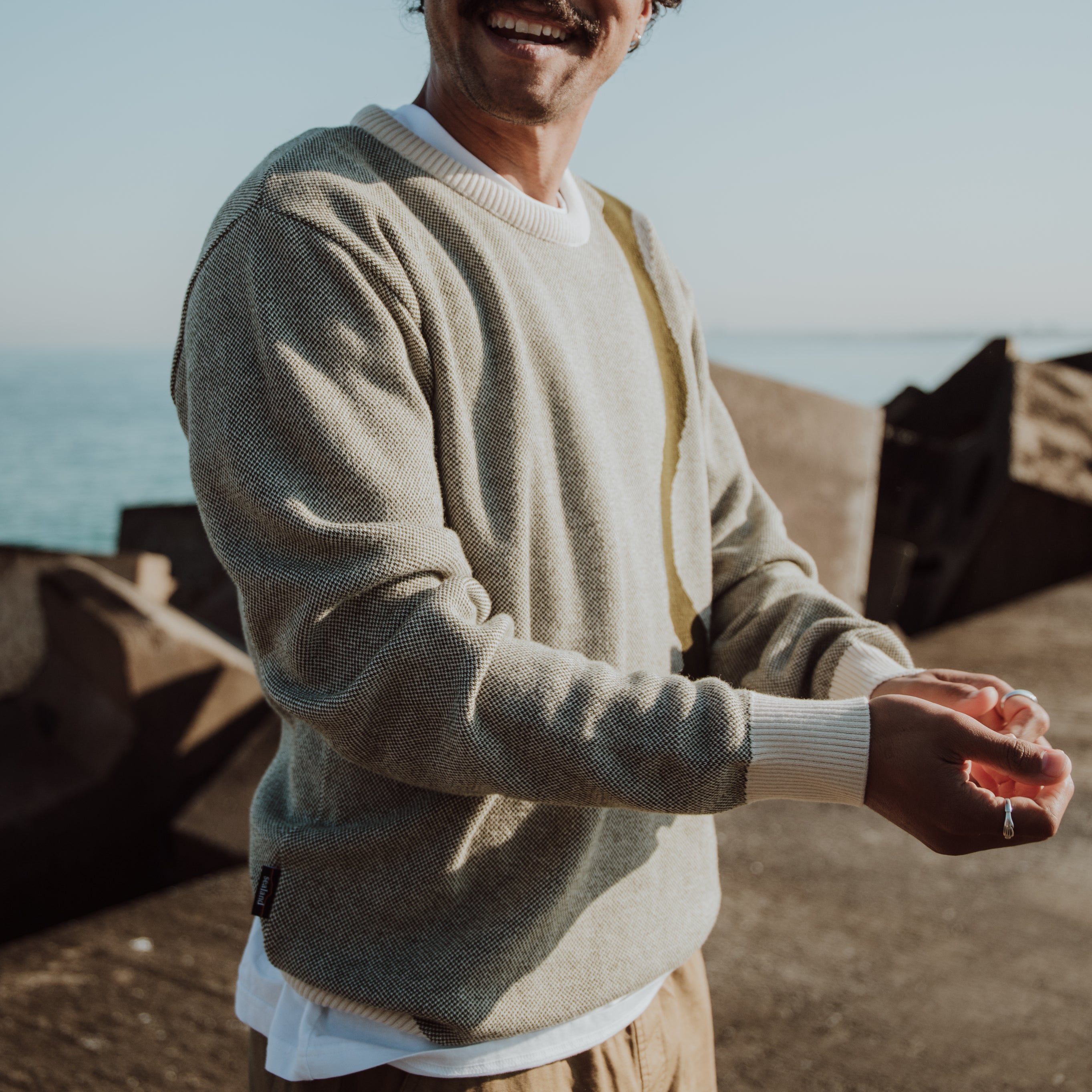 Men's Contour Design Knit