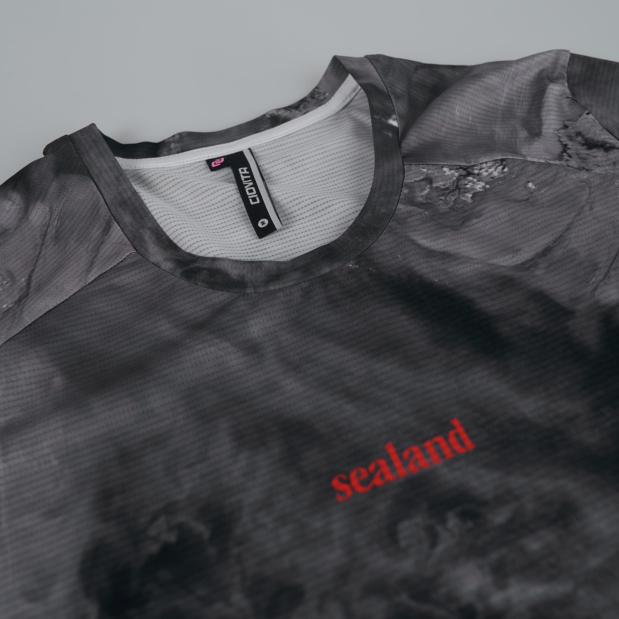 Ciovita x Sealand Woman's Run Tee