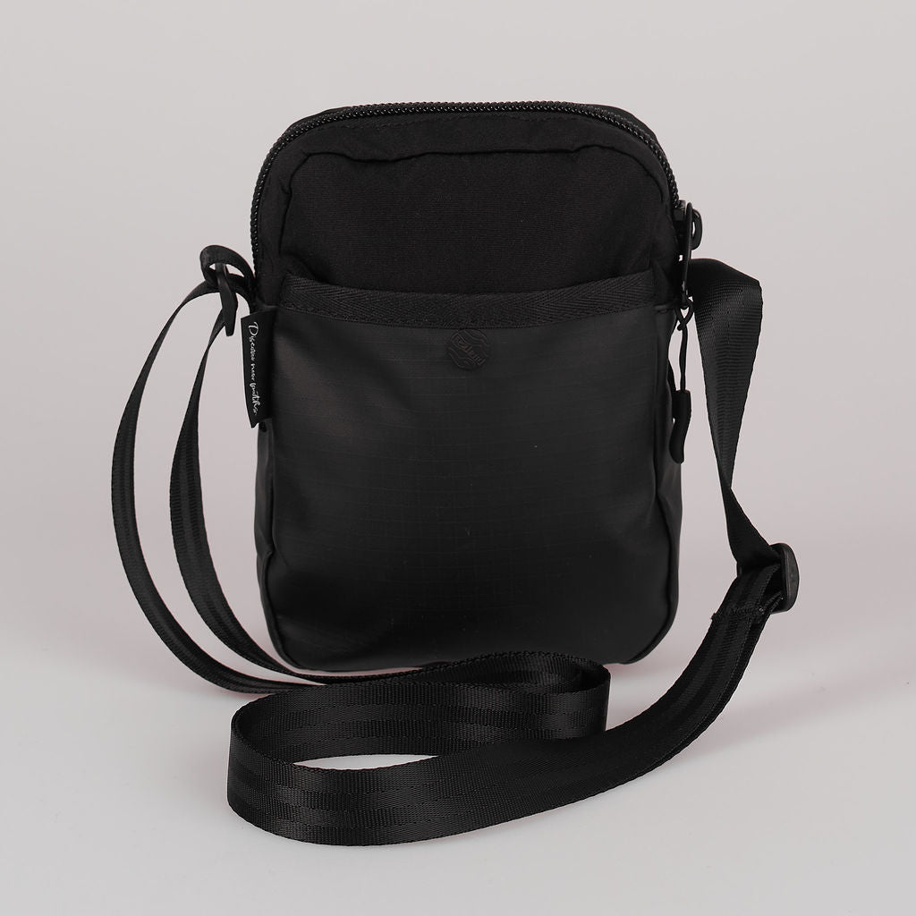 CROSSMATCH SEEK 迷彩ショルダーバッグ Crossbody Bag - Handmade in Cape Town | Sealand Gear