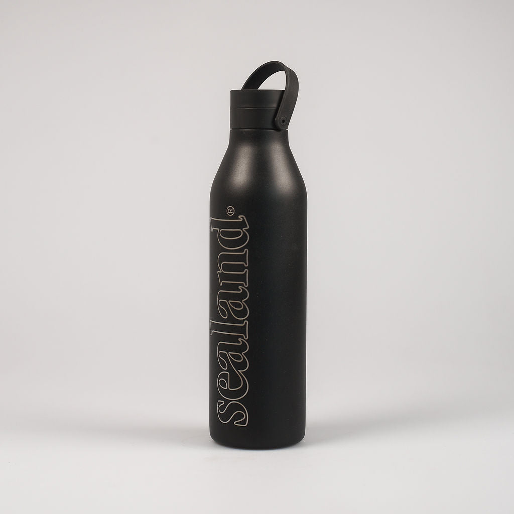 Circular&Co x Sealand 1L insulated water bottle in recycled stainless steel with click lid in Ink