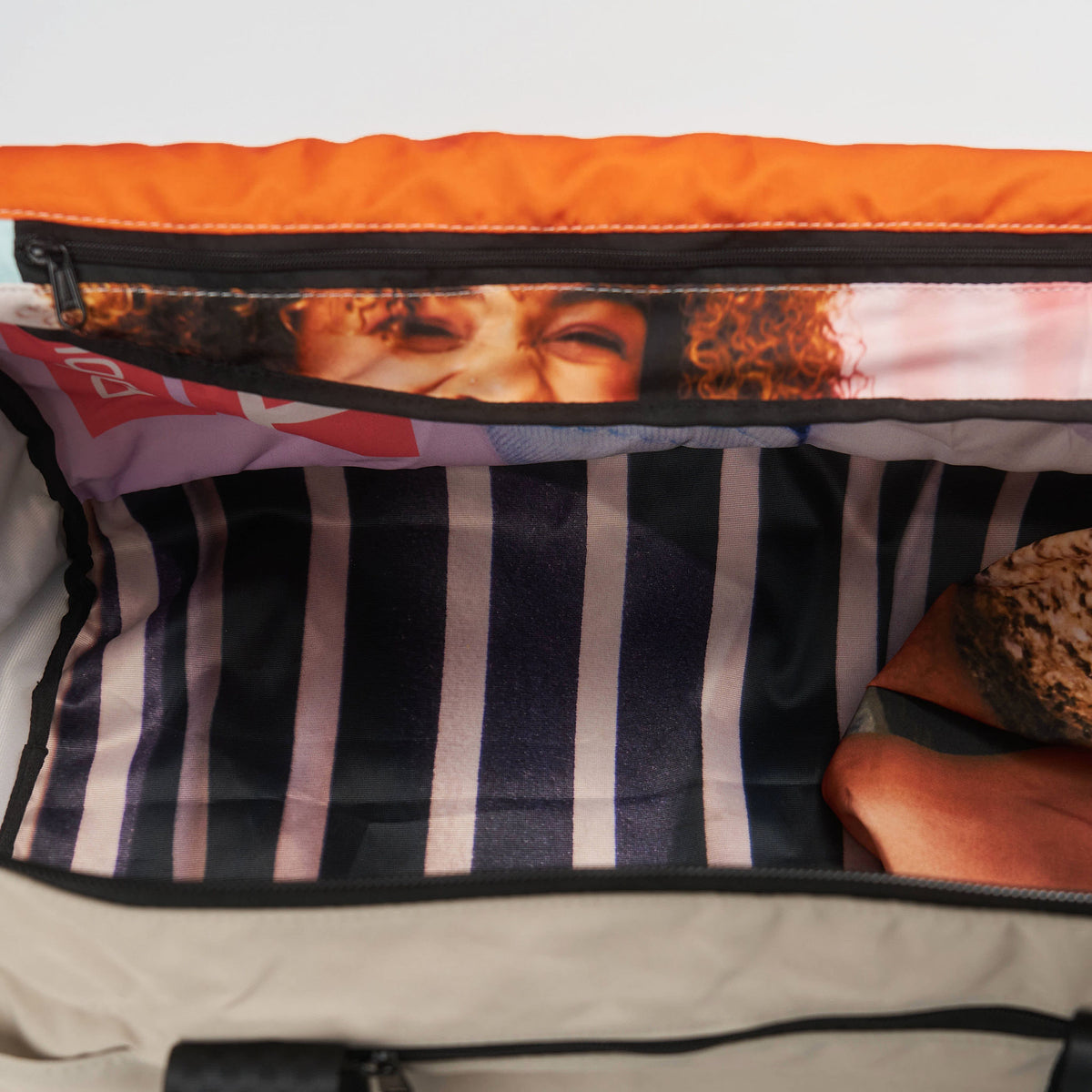 Sealand Dune travel duffel bag in 100% recycled MajiTex with end shoe compartment