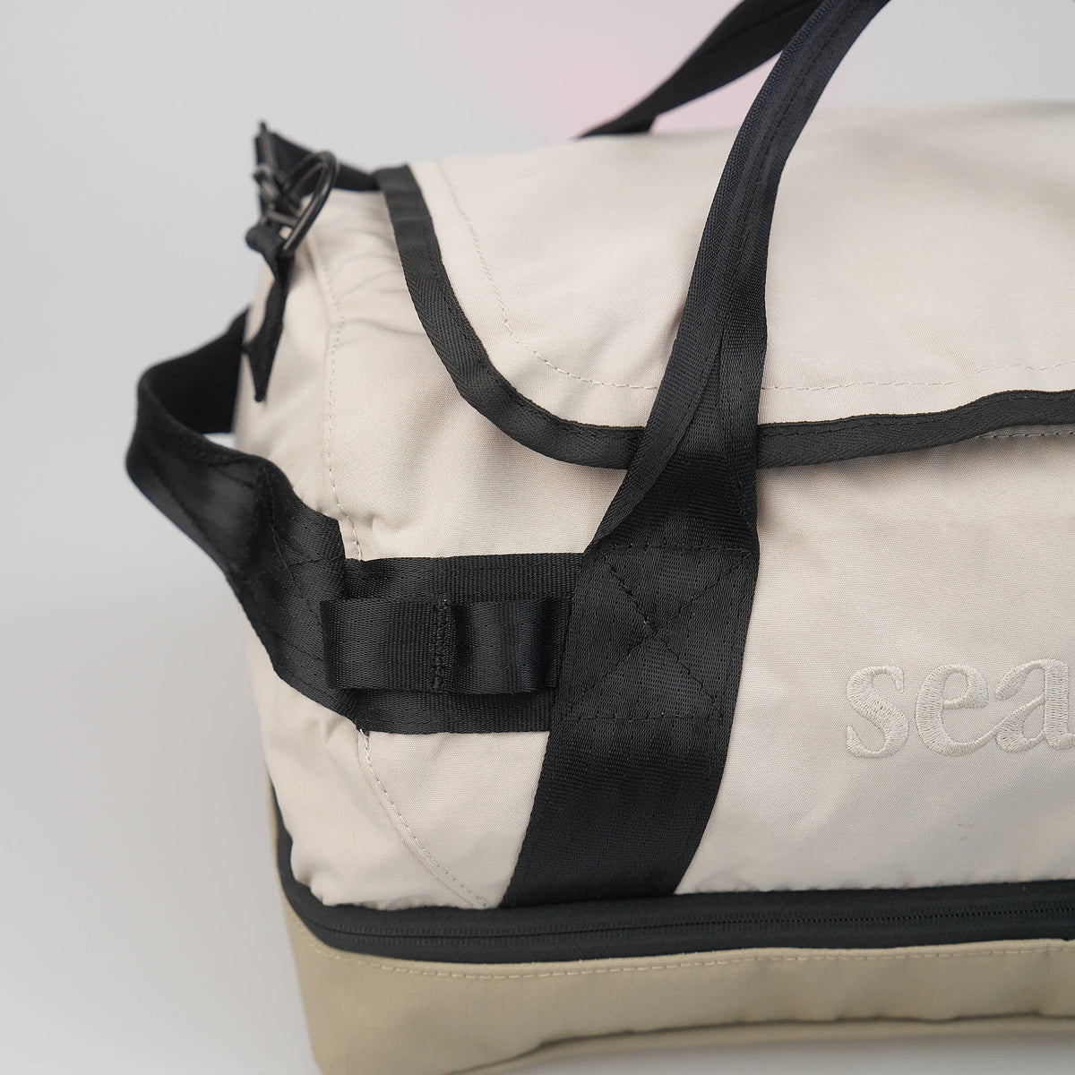 Nomad Duffel - MajiTex
