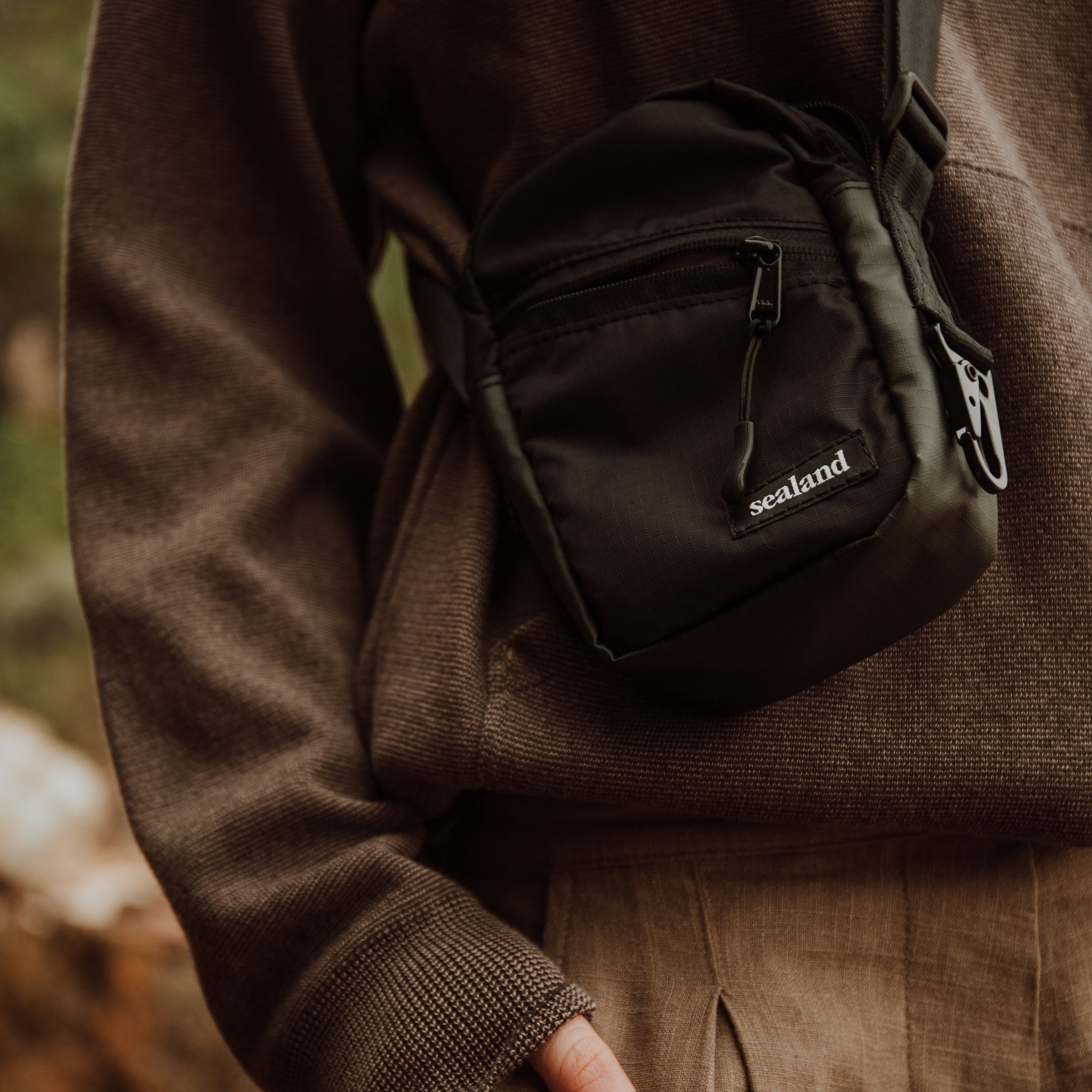 Men's Lightweight Hooded Knit